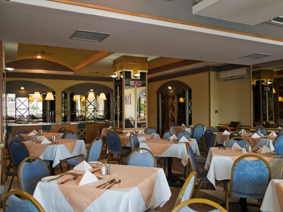 Coral Hotel Сент-Полс-Бей Ресторан фото